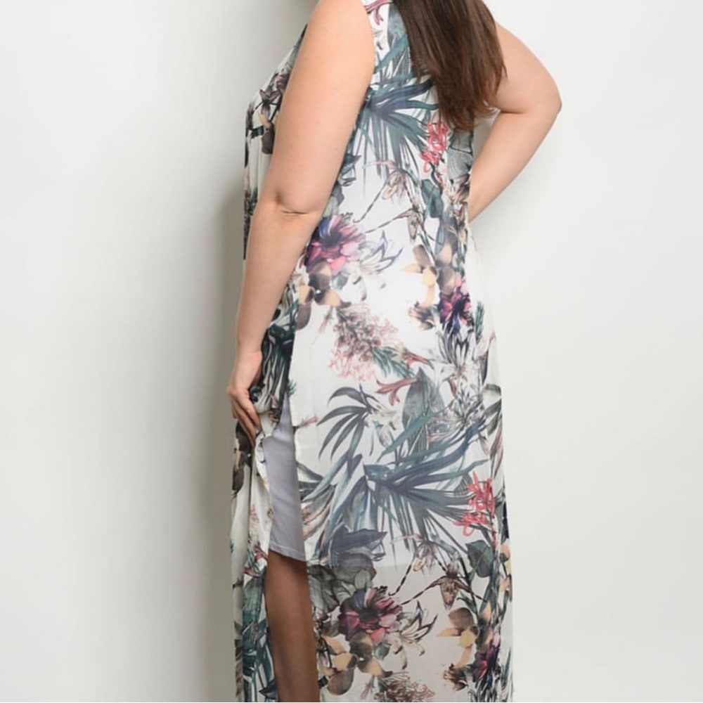 Womens dress - Picture 2 of 2